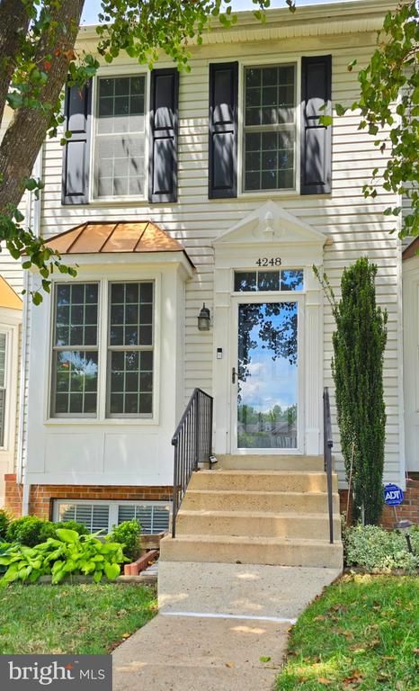 4248 Ashmere Cir, Dumfries, VA 22025