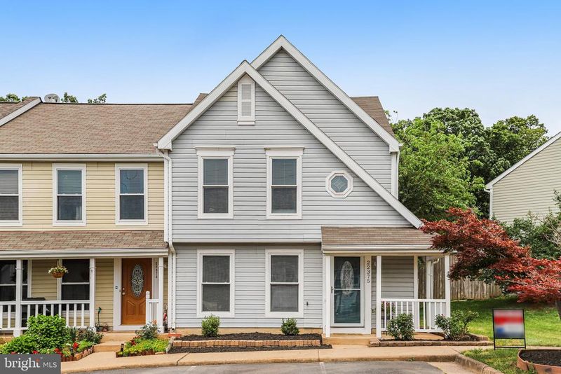 22375 Stablehouse Dr, Sterling, VA 20164
