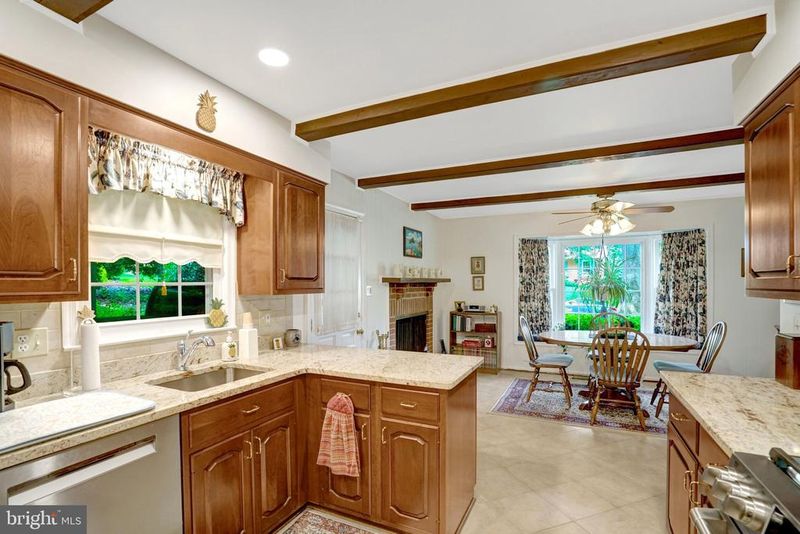 8422 Georgian Way, Annandale, VA 22003