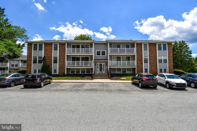 301 Palmspring Dr #2-4, Gaithersburg, MD 20878