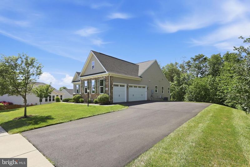 26867 Barnsley Pl, Chantilly, VA 20152