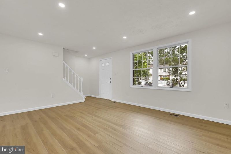 1410 Elm Grove Cir, Silver Spring, MD 20905