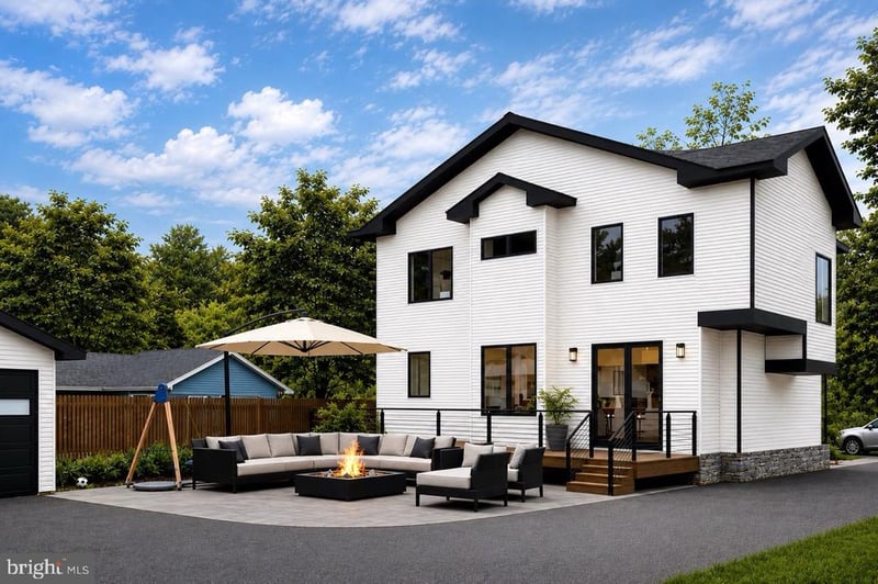 6630 Barrett Rd, Falls Church, VA 22042