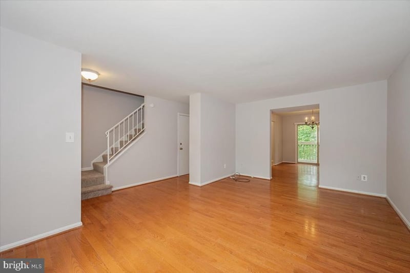 10113 Maple Leaf Dr, Montgomery Village, MD 20886