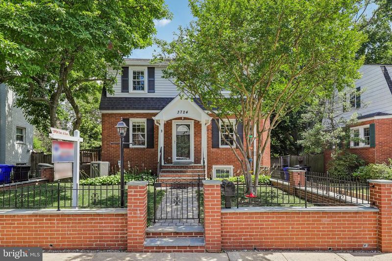 3724 2nd St S, Arlington, VA 22204