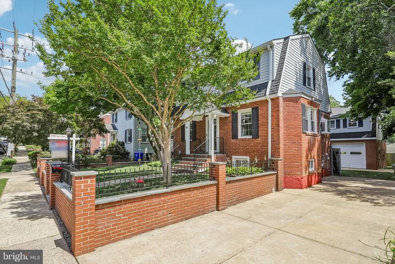 3724 2nd St S, Arlington, VA 22204