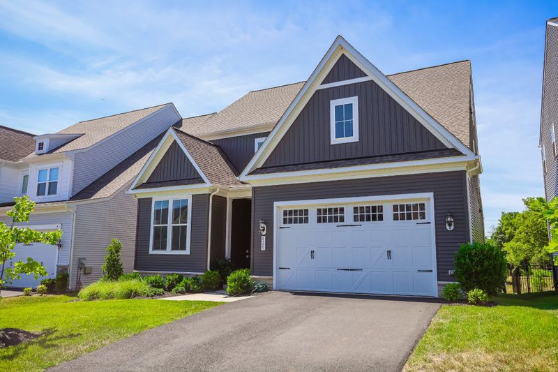 625 Lipizzan Dr SW, Leesburg, VA 20175