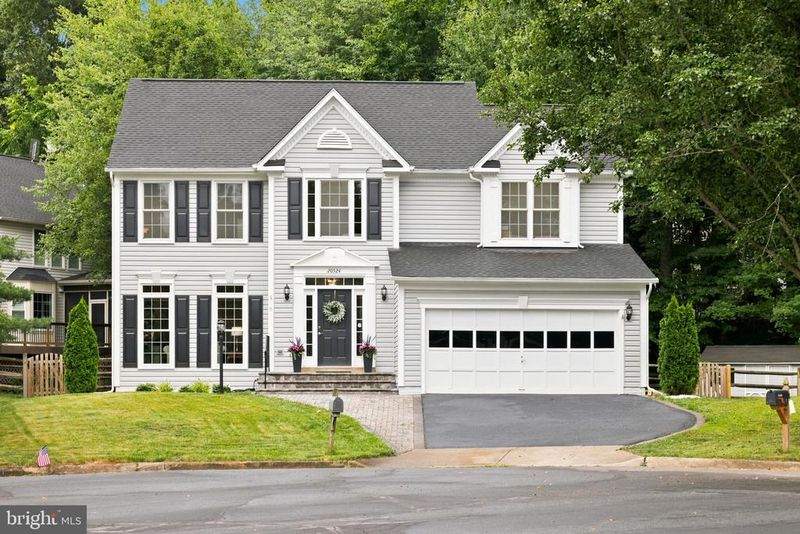 20524 Brandy Station Ct, Sterling, VA 20165