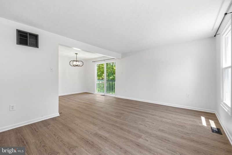 19832 Mayhill Ter, Gaithersburg, MD 20879