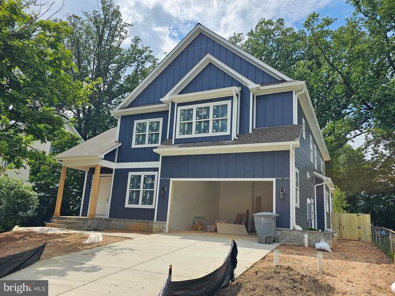 1018 Spruce St, Falls Church, VA 22046