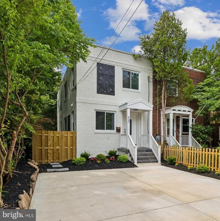415 E Mason Ave, Alexandria, VA 22301