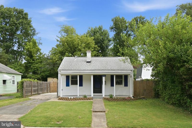 514 Crabb Ave, Rockville, MD 20850