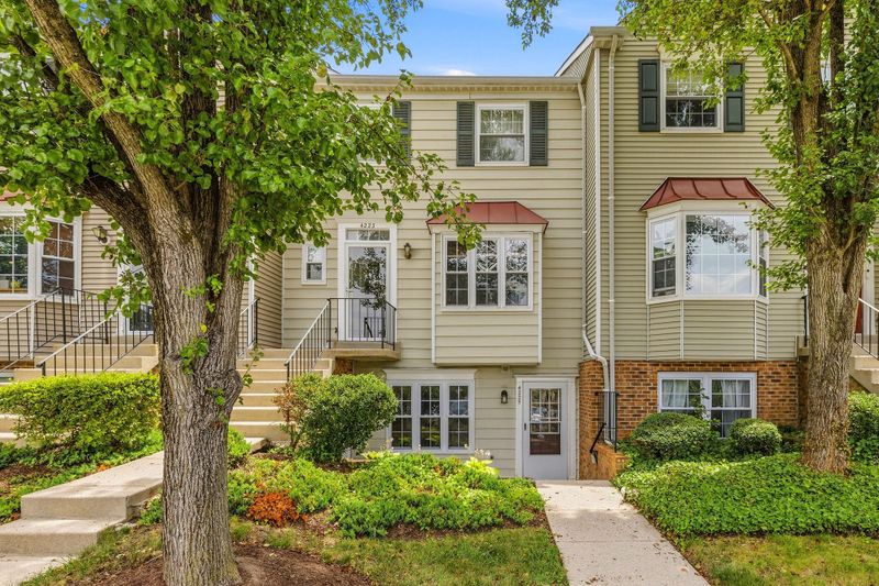 4225 Stockbridge Dr #5F, Dumfries, VA 22025