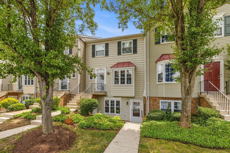 4225 Stockbridge Dr #5F, Dumfries, VA 22025