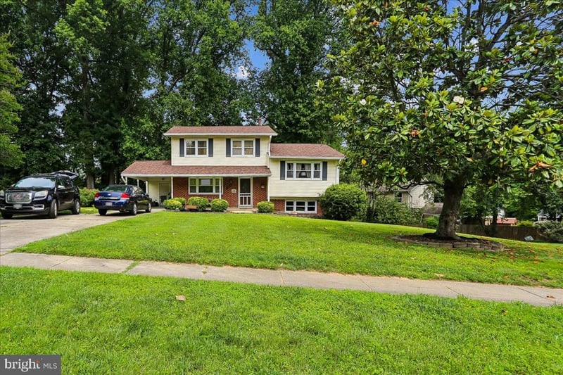 12622 Eastbourne Dr, Silver Spring, MD 20904