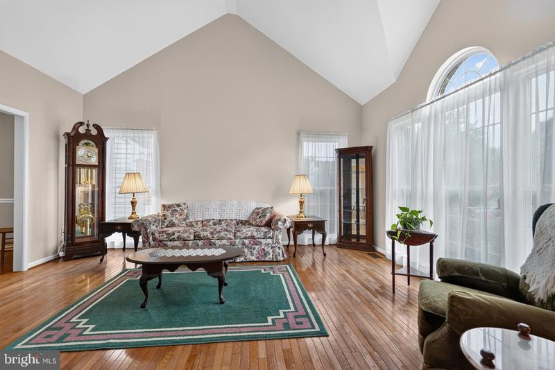 11501 Seneca Forest Cir, Germantown, MD 20876