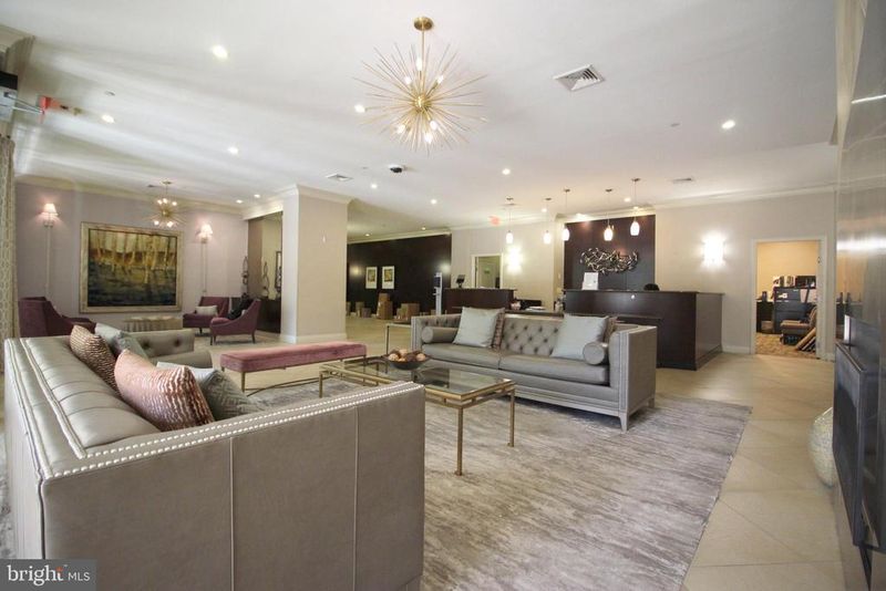 2451 Midtown Ave #305, Alexandria, VA 22303