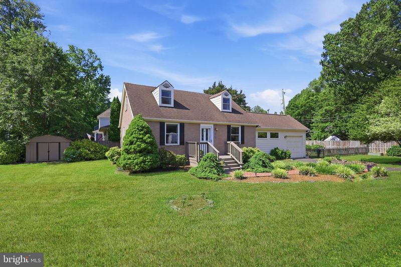 1501 Olde Towne Rd, Alexandria, VA 22307