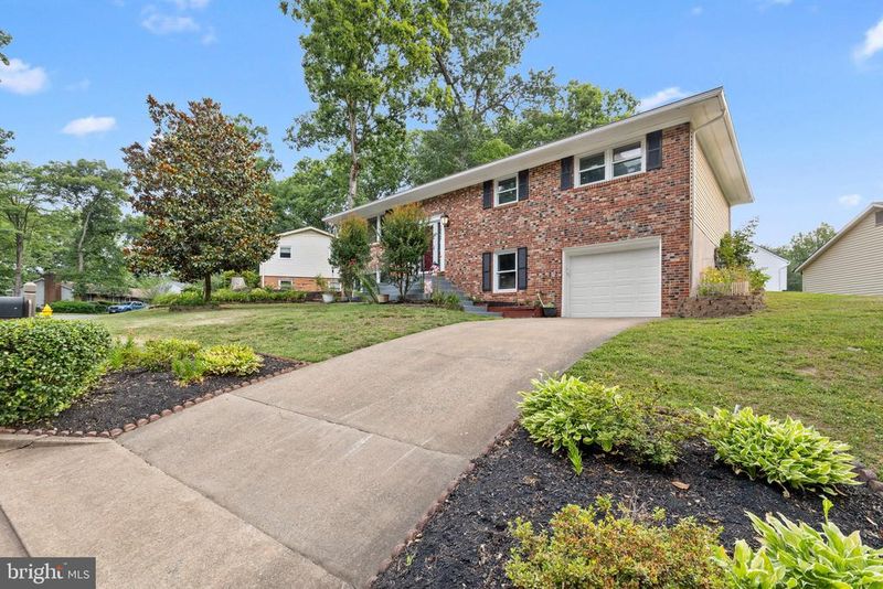 16011 Prestwick Ct, Dumfries, VA 22025