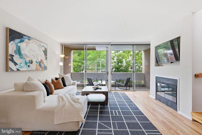 11510 Maple Ridge Rd, Reston, VA 20190