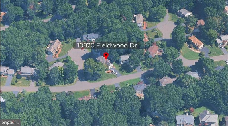 10820 Fieldwood Dr, Fairfax, VA 22030