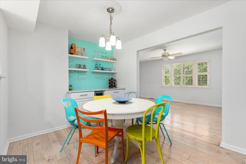 8174 Electric Ave, Vienna, VA 22182