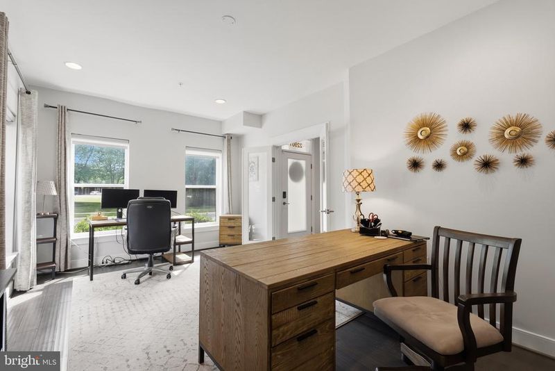 22901 Ember Brook Cir, Brambleton, VA 20148
