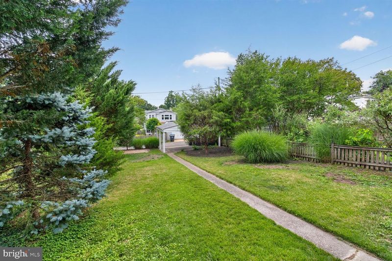 5622 Macarthur Blvd NW, Washington, DC 20016