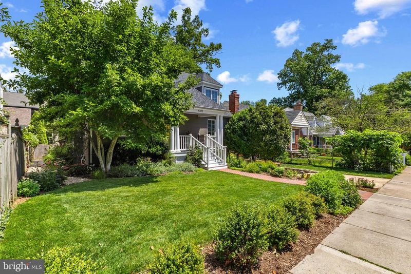 4323 18th St N, Arlington, VA 22207