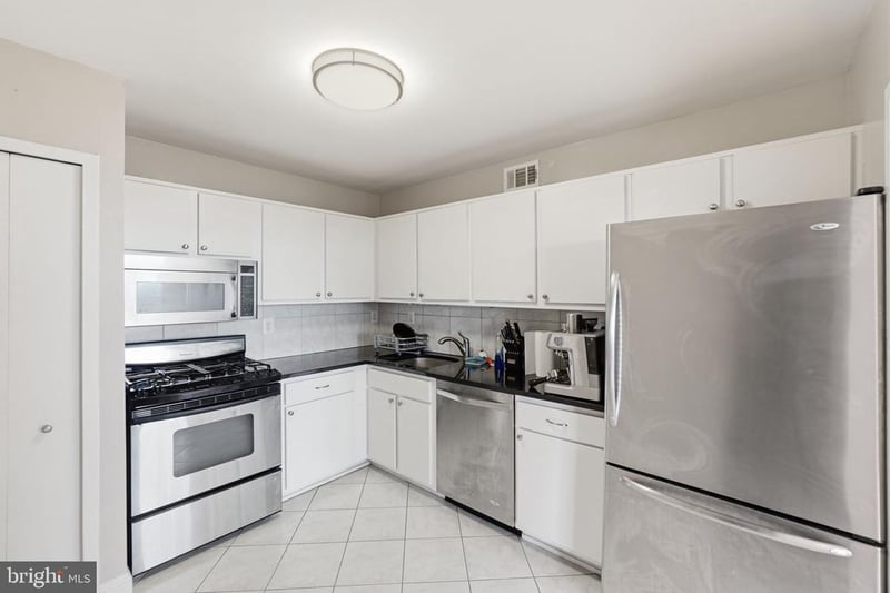 5225 Pooks Hill Rd #1819N, Bethesda, MD 20814