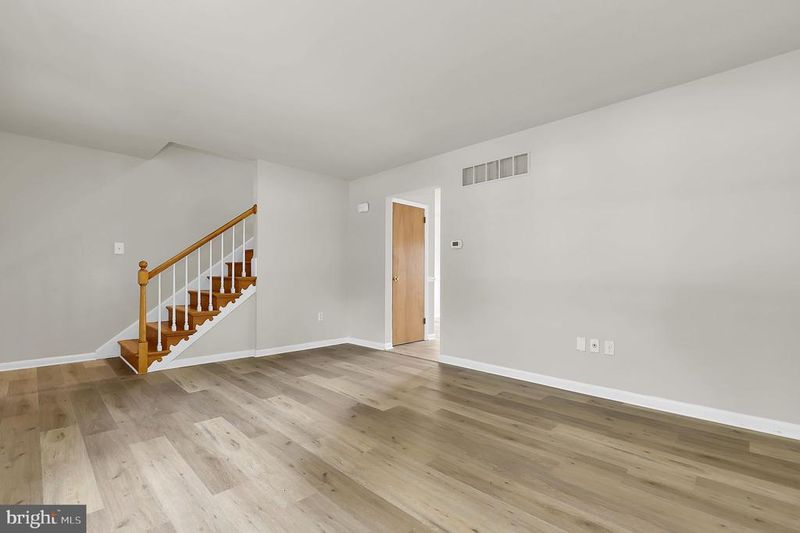 104 Catoctin Ave, Thurmont, MD 21788