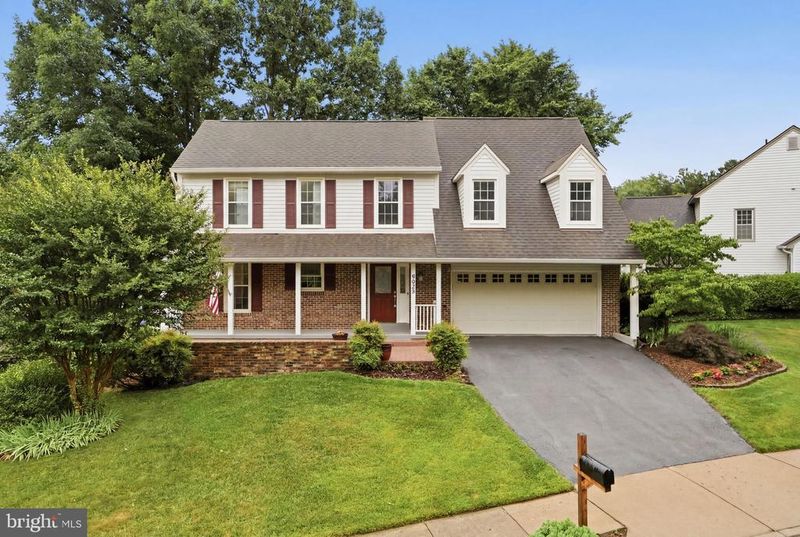 9625 Laurel Oak Pl, Fairfax Station, VA 22039