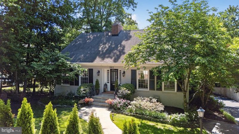 301 Columbia Rd, Alexandria, VA 22302