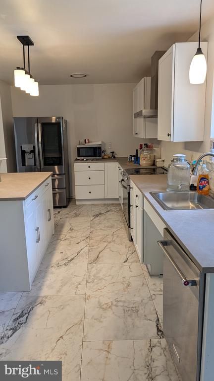 12715 Two Farm Dr, Silver Spring, MD 20904