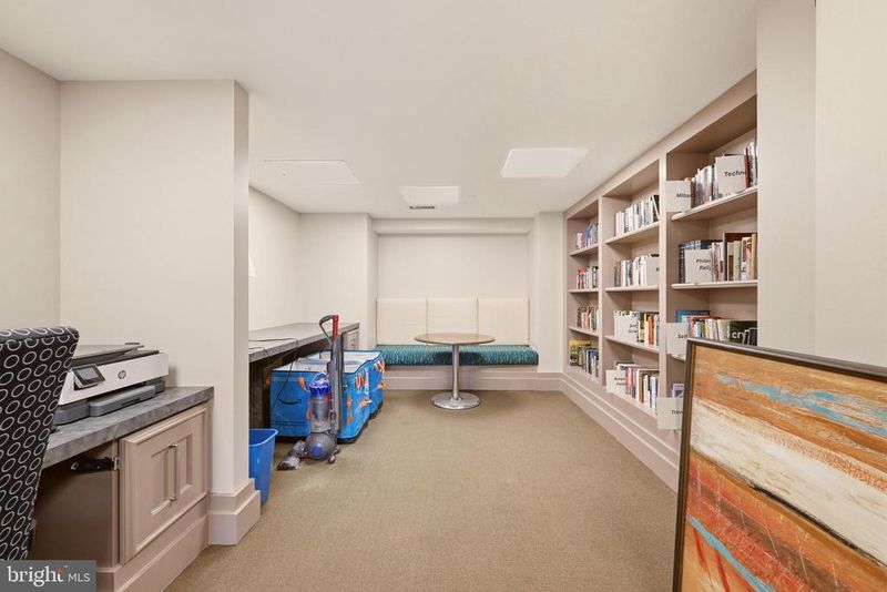 777 7th St NW #1017, Washington, DC 20001