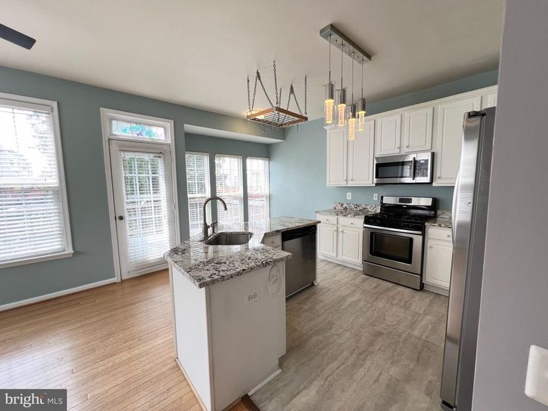 22464 Maison Carree Sq, Ashburn, VA 20148