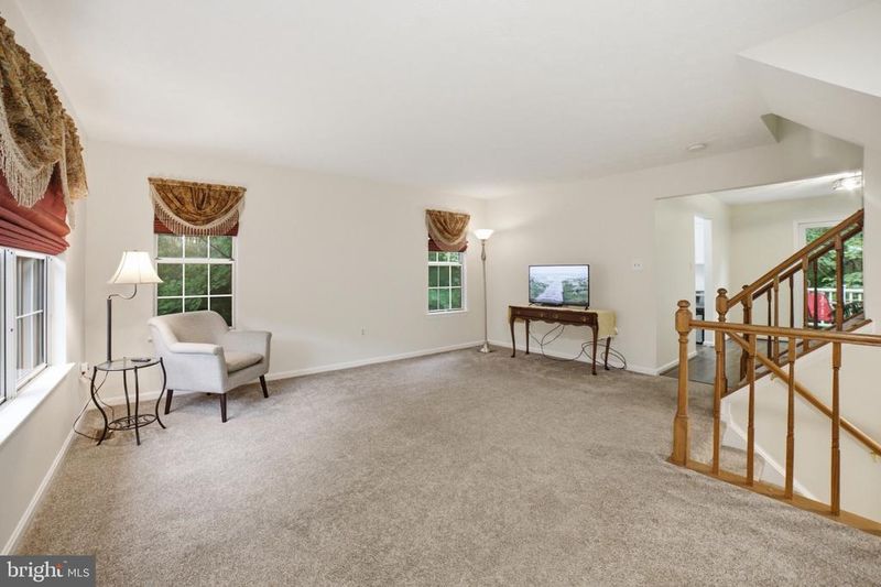 8960 Waldren Way, Lorton, VA 22079