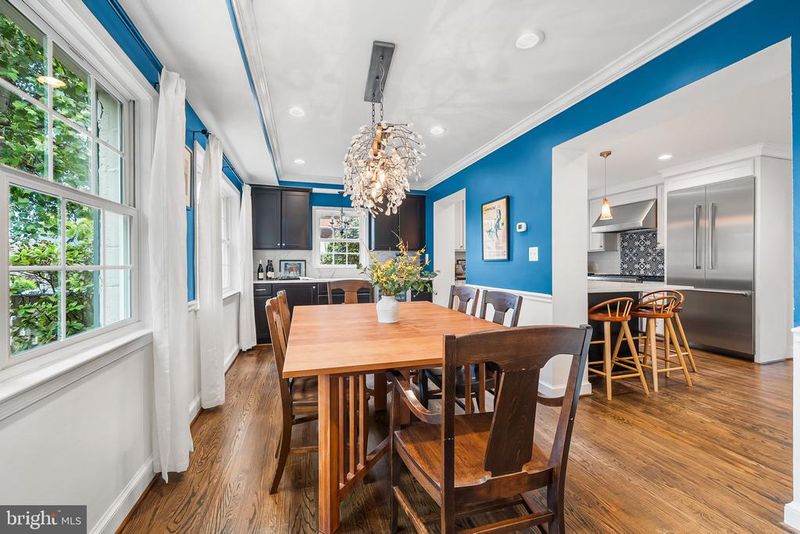 211 W Greenway Blvd W, Falls Church, VA 22046