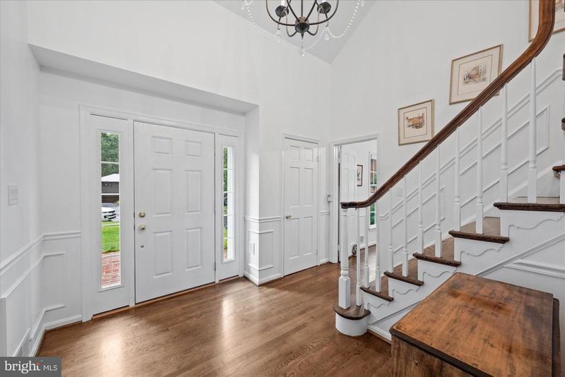 925 Woburn Ct, Mclean, VA 22102