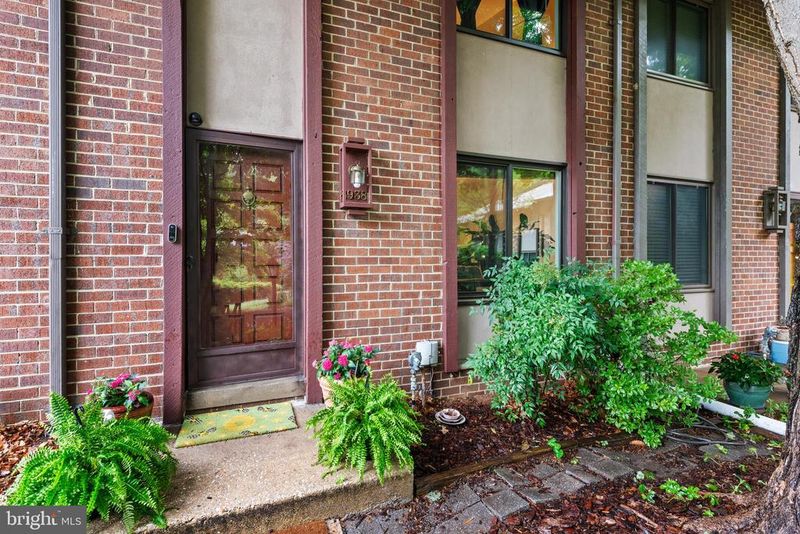 8938 Footed Rg, Columbia, MD 21045