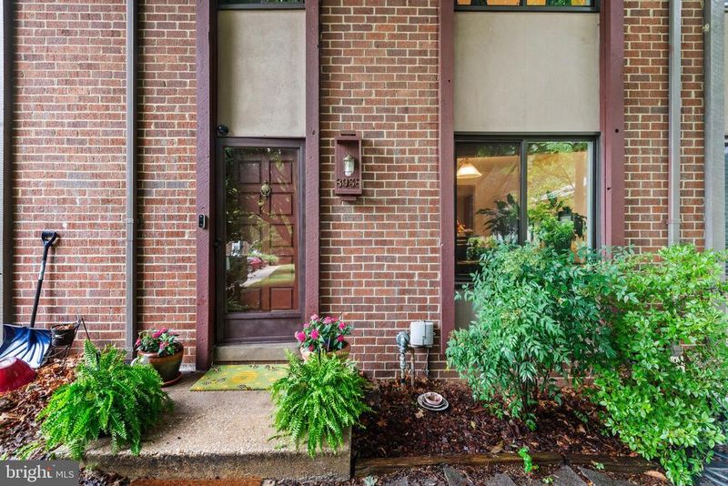 8938 Footed Rg, Columbia, MD 21045