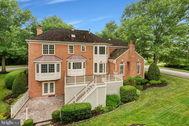 9400 Ludgate Dr, Alexandria, VA 22309