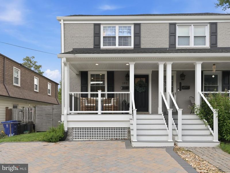 102 E Howell Ave, Alexandria, VA 22301