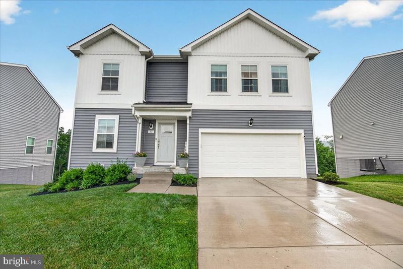 17 Westview Dr, Thurmont, MD 21788