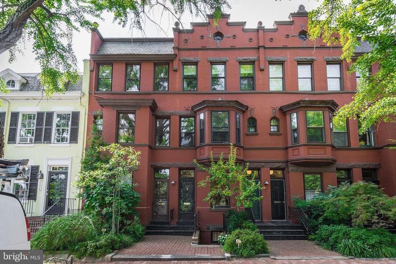 3040 R St NW #1/2, Washington, DC 20007