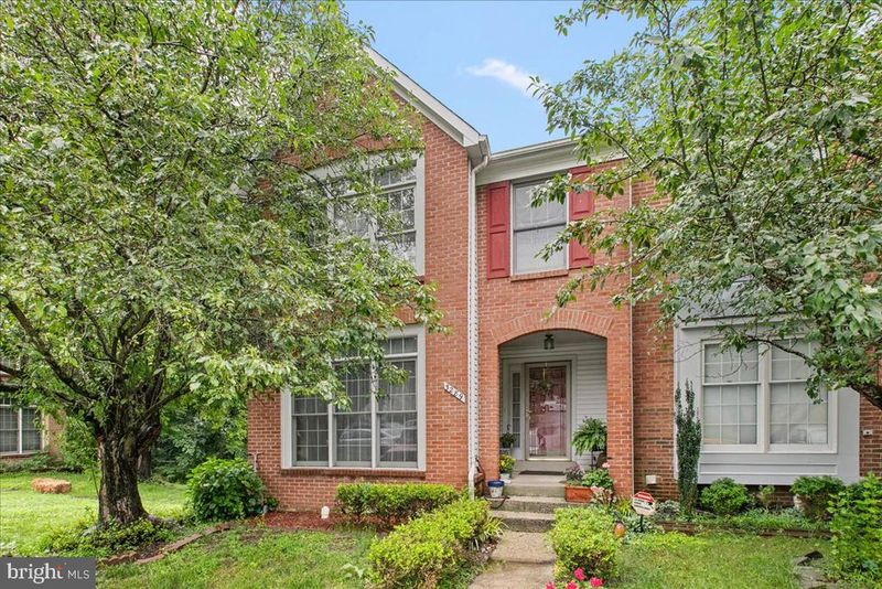3289 Weymouth Ct, Woodbridge, VA 22192