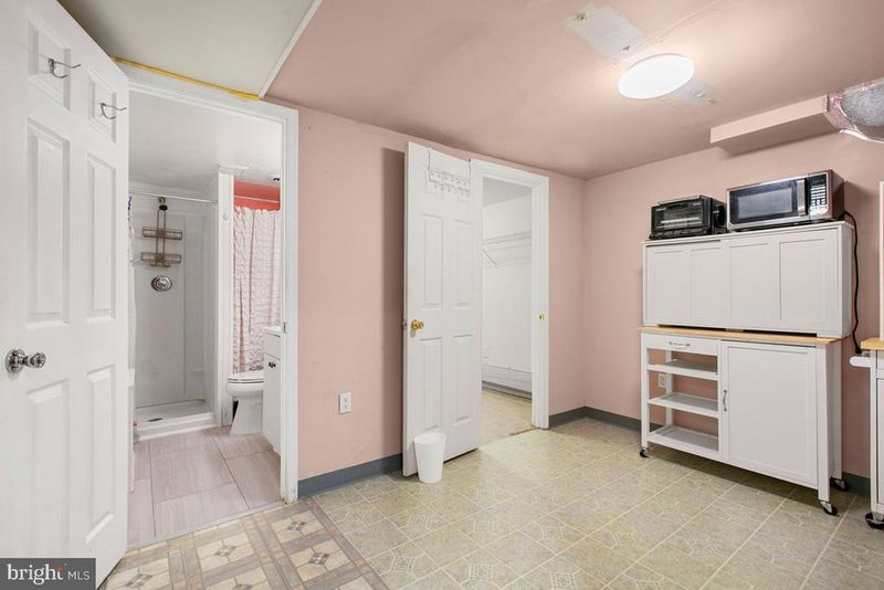 3289 Weymouth Ct, Woodbridge, VA 22192