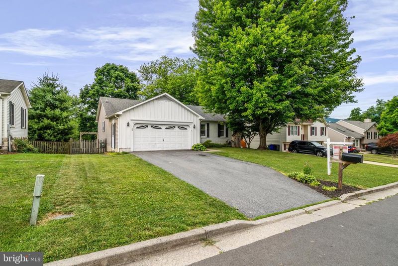 6 Colliery Dr, Thurmont, MD 21788