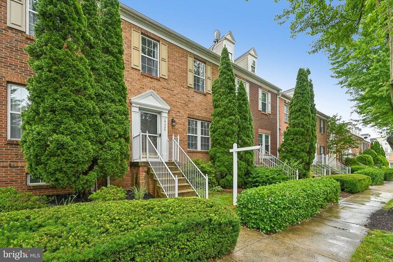 1724 Emory St, Frederick, MD 21701