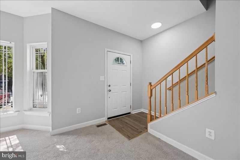 1004 Collindale Ave, Mount Airy, MD 21771